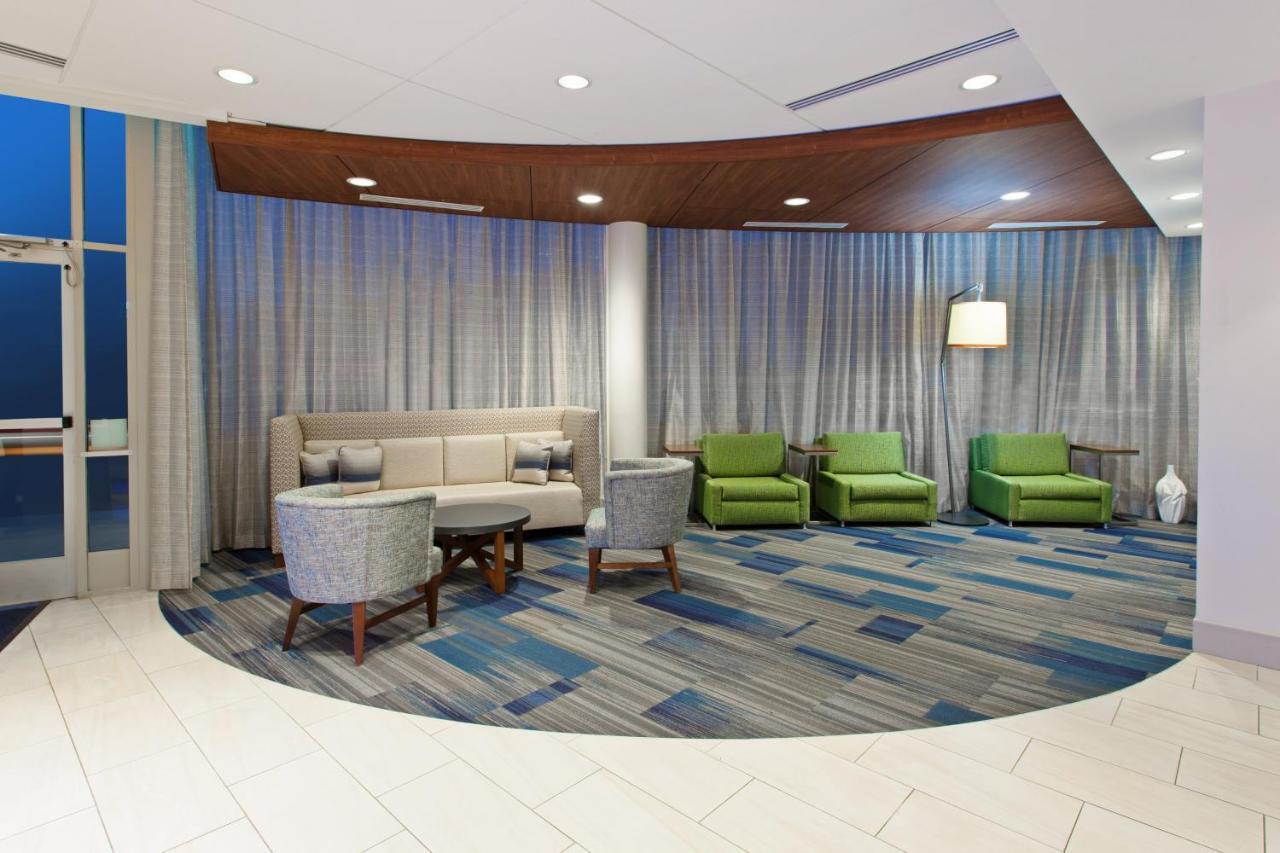 Holiday Inn Express West Los Angeles By Ihg Exterior photo